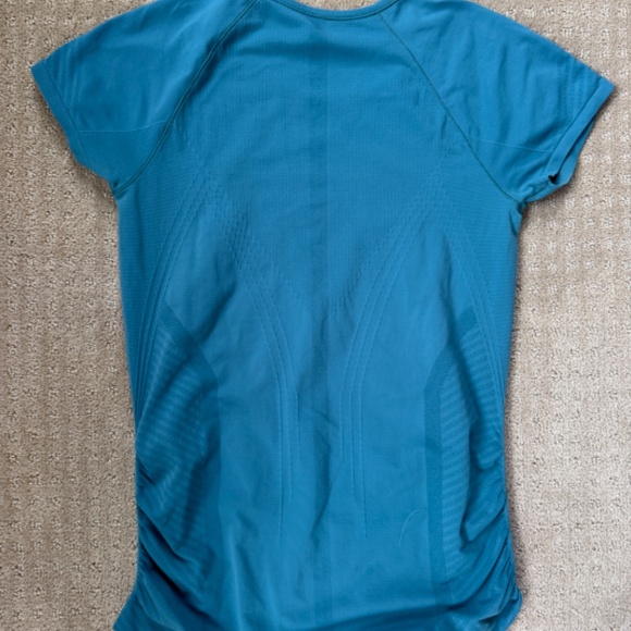 Athleta Speedlight Tee Ruched Side Short Sleeve, Blue, Medium - Picture 4 of 4
